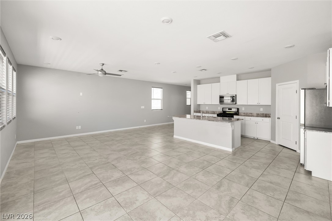 Photo 5 of 10163 Kings Amethyst Street