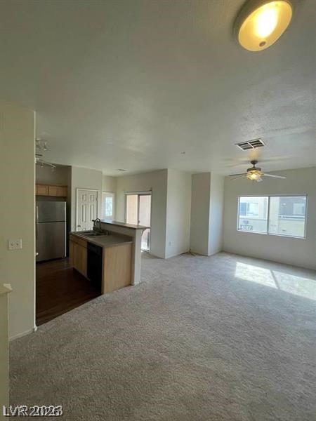 Photo 16 of 74, 6316 BEIGE BLUFF Street #201