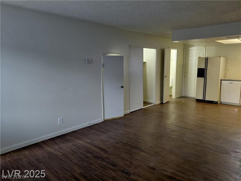 Photo 32 of 39, 1336 N JONES Boulevard