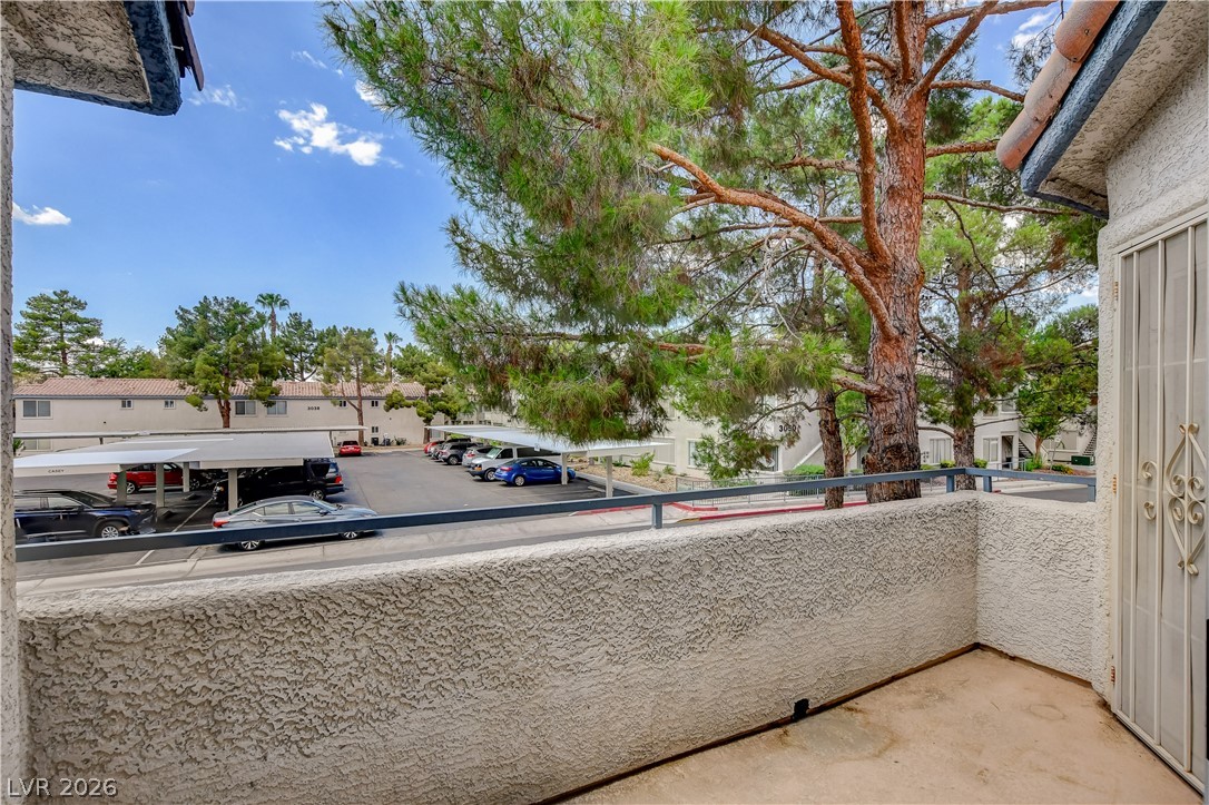 Photo 26 of 35, 3053 Casey Drive #202