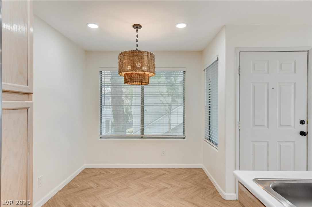Photo 14 of 35, 3053 Casey Drive #202