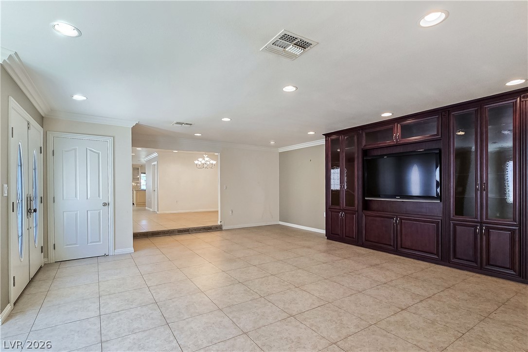 Photo 7 of 47, 3181 Bel Air Drive