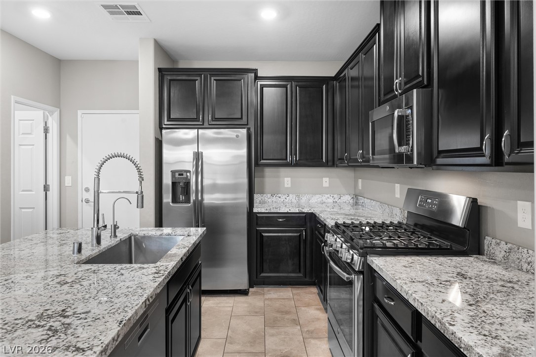 Photo 10 of 49, 72 Lomita Heights Drive