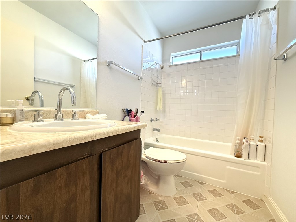 Photo 9 of 17, 3230 Cameron Street #D