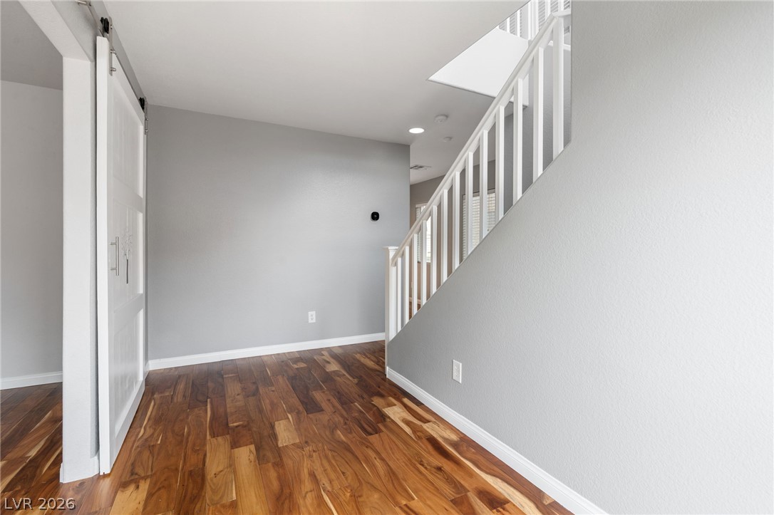 Photo 10 of 48, 9354 Hosner Street