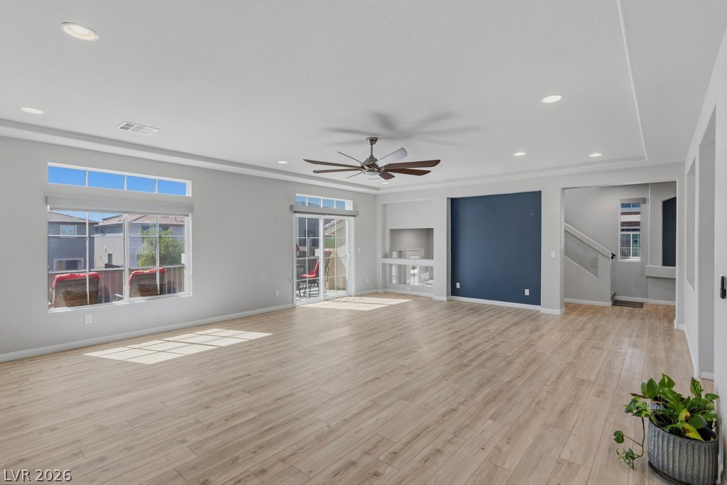 Photo 8 of 52, 5910 W Haleh Avenue