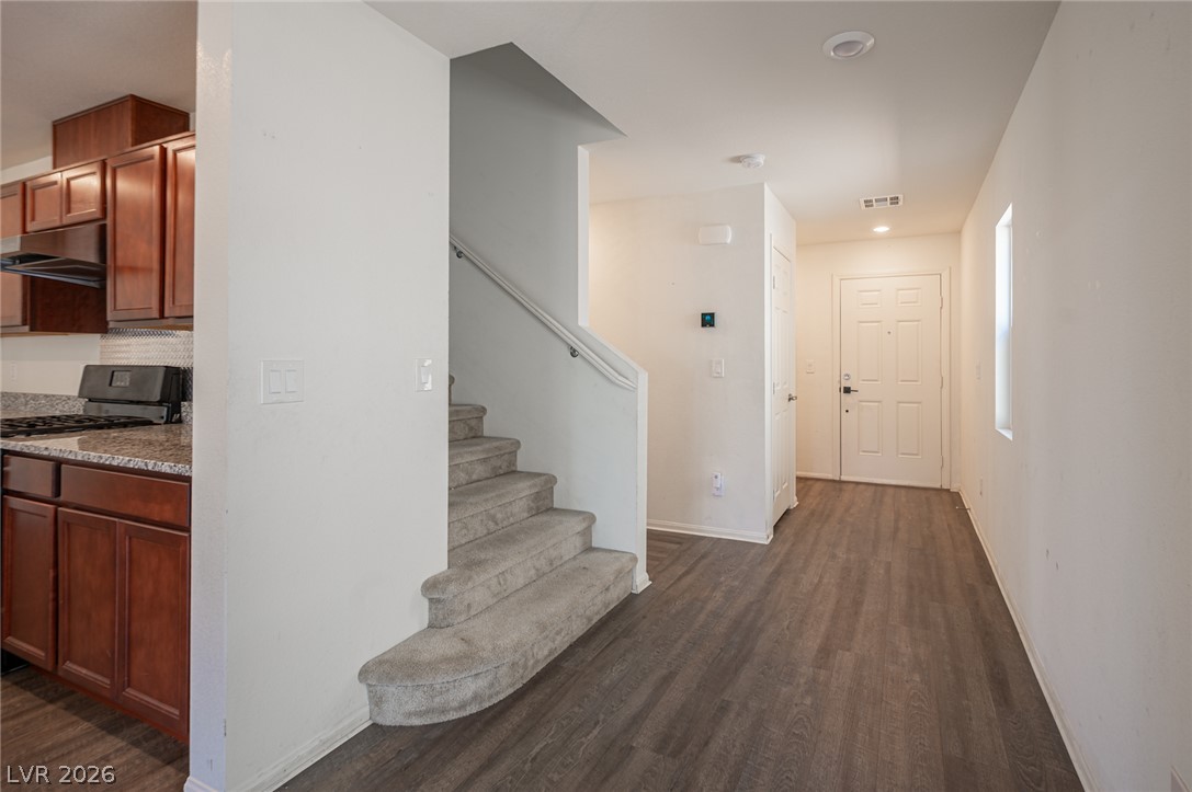 Photo 2 of 5548 Anshan Street