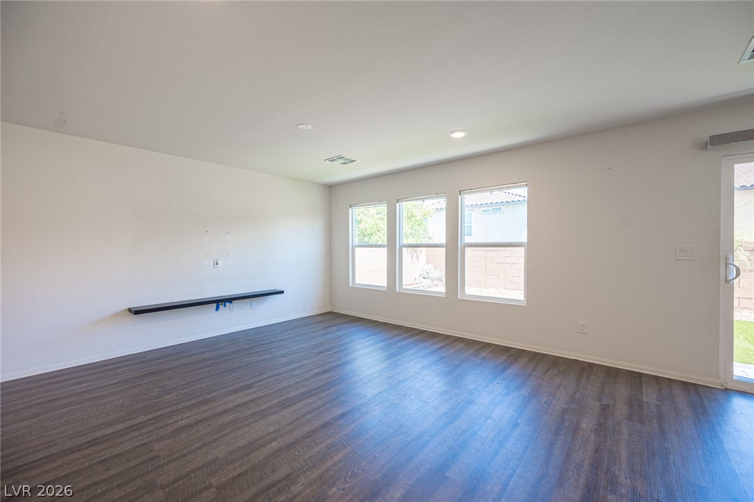 Photo 4 of 5548 Anshan Street