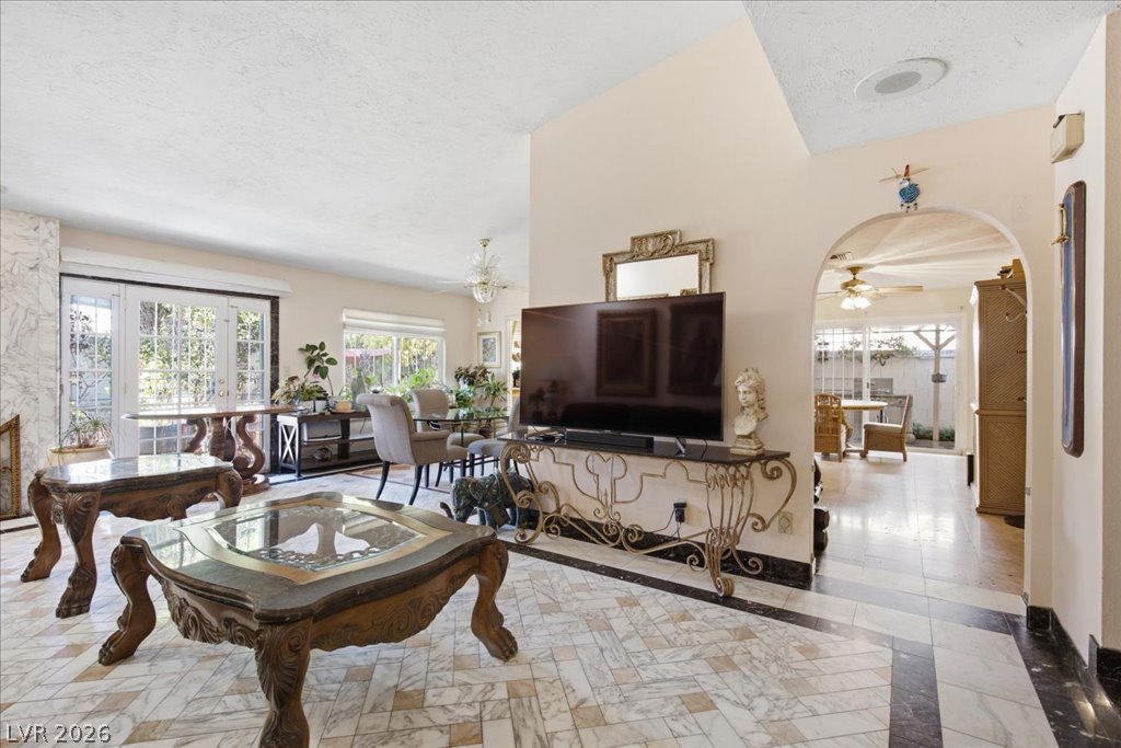 Photo 3 of 6305 Arcadia Avenue