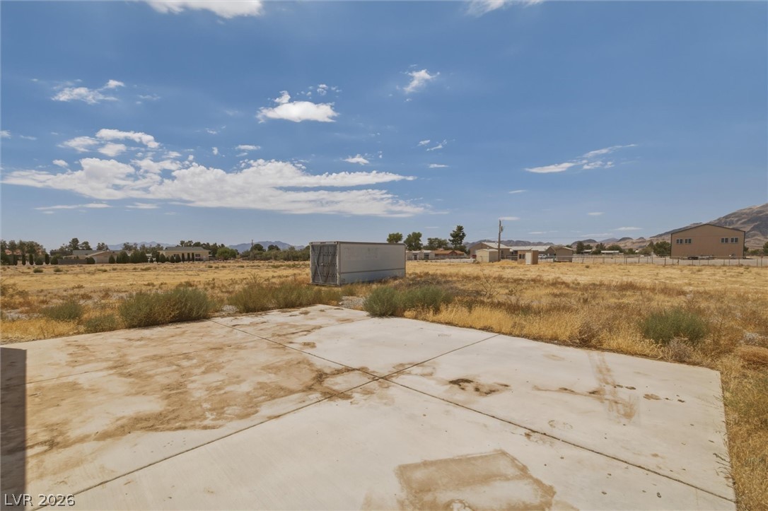 Photo 32 of 49, 5610 Tecopa Street