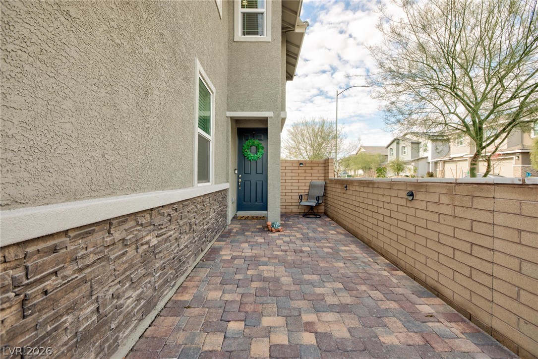Photo 4 of 737 Cottonwood Hill Place