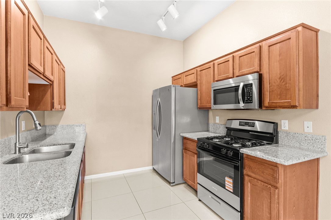 Photo 14 of 43, 8805 Jeffreys Street #1114