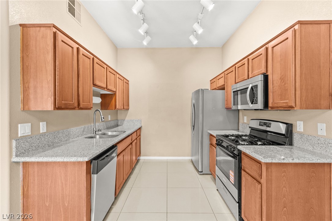 Photo 15 of 43, 8805 Jeffreys Street #1114