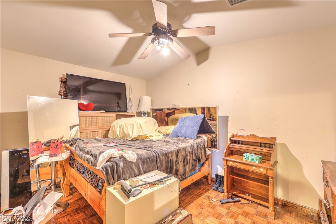 Photo 25 of 42, 5301 Reiter Avenue
