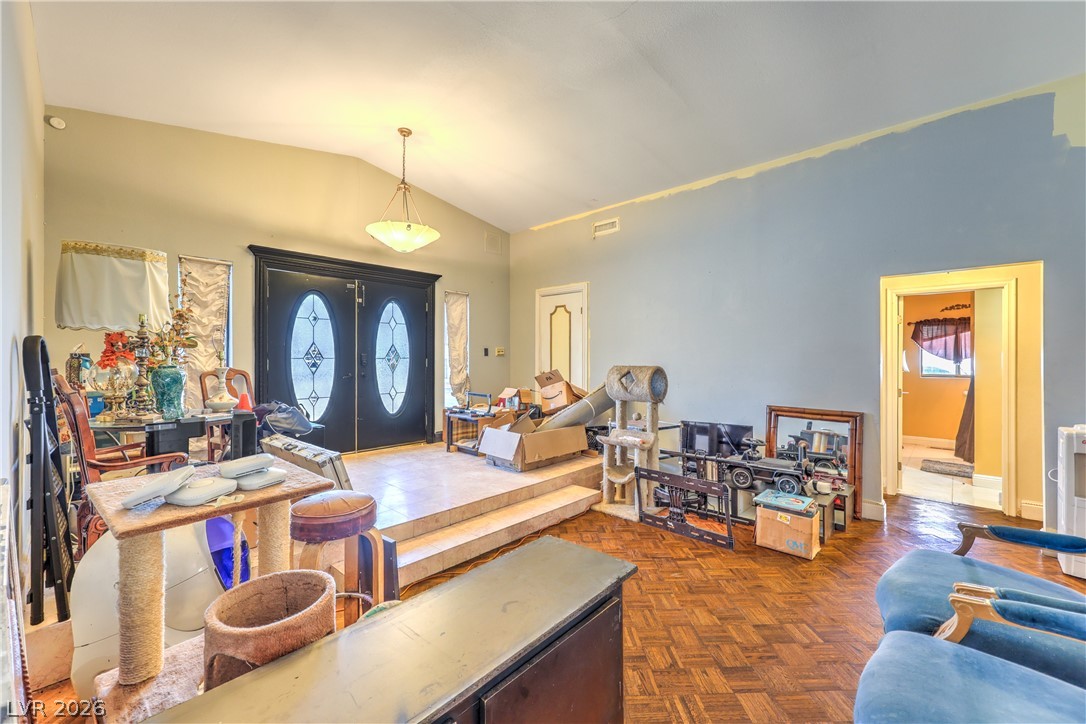 Photo 6 of 42, 5301 Reiter Avenue
