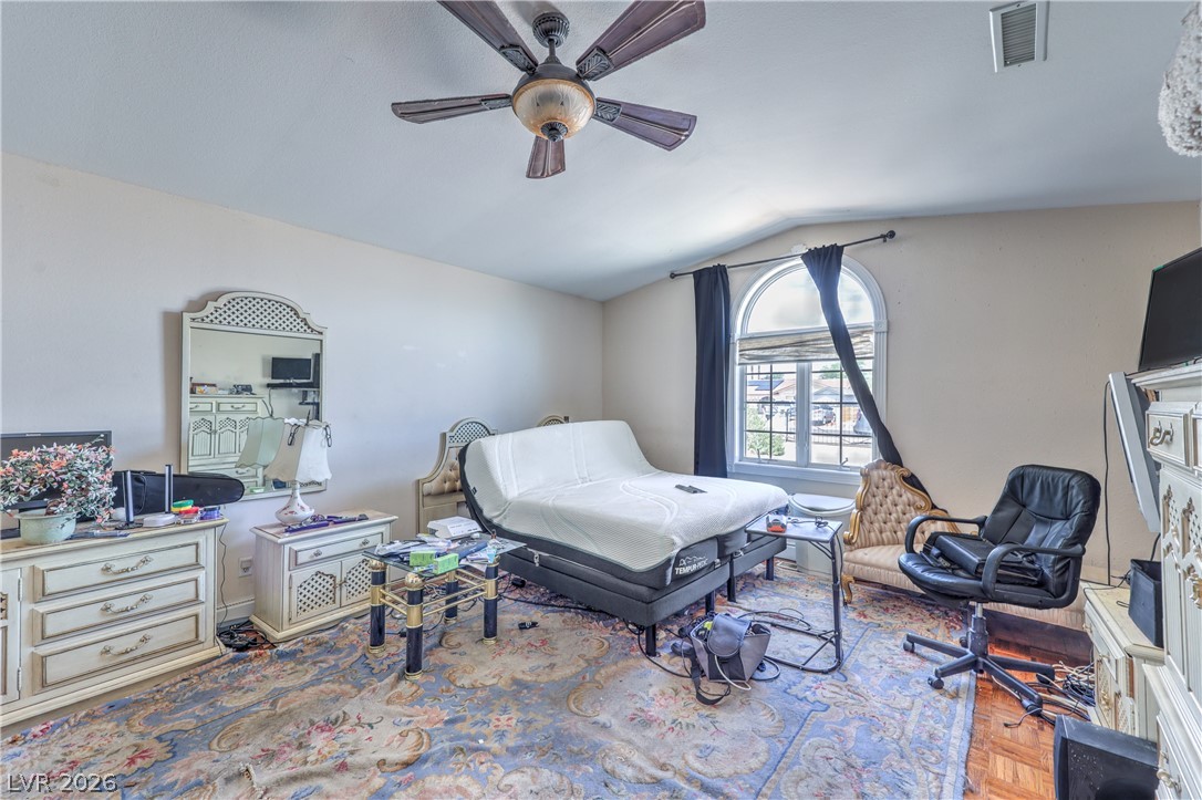 Photo 16 of 42, 5301 Reiter Avenue