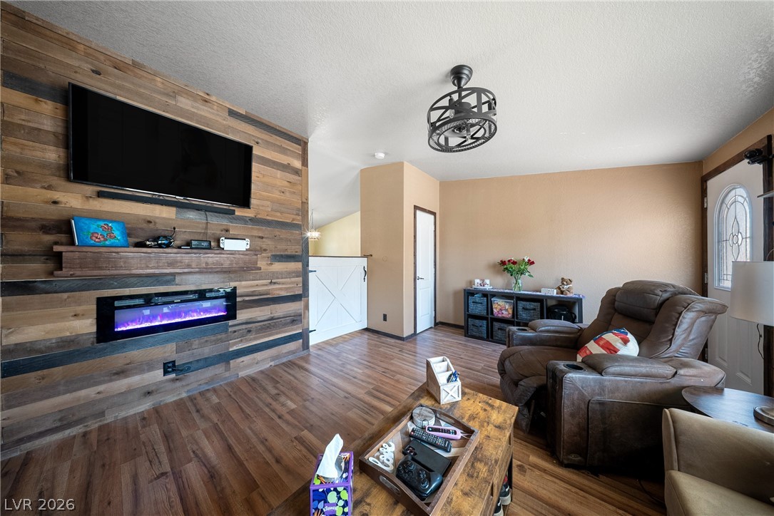 Photo 7 of 37, 2600 W Gamebird Road