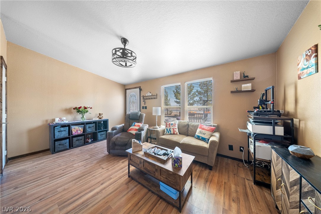 Photo 9 of 37, 2600 W Gamebird Road