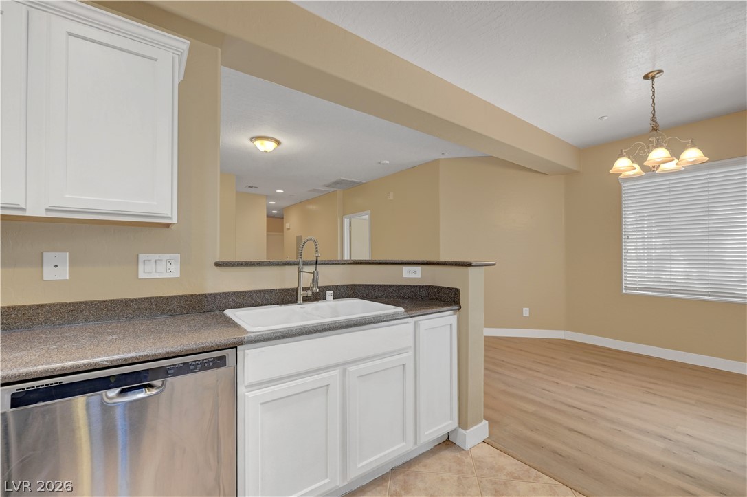 Photo 13 of 26, 4685 Apulia Drive #202