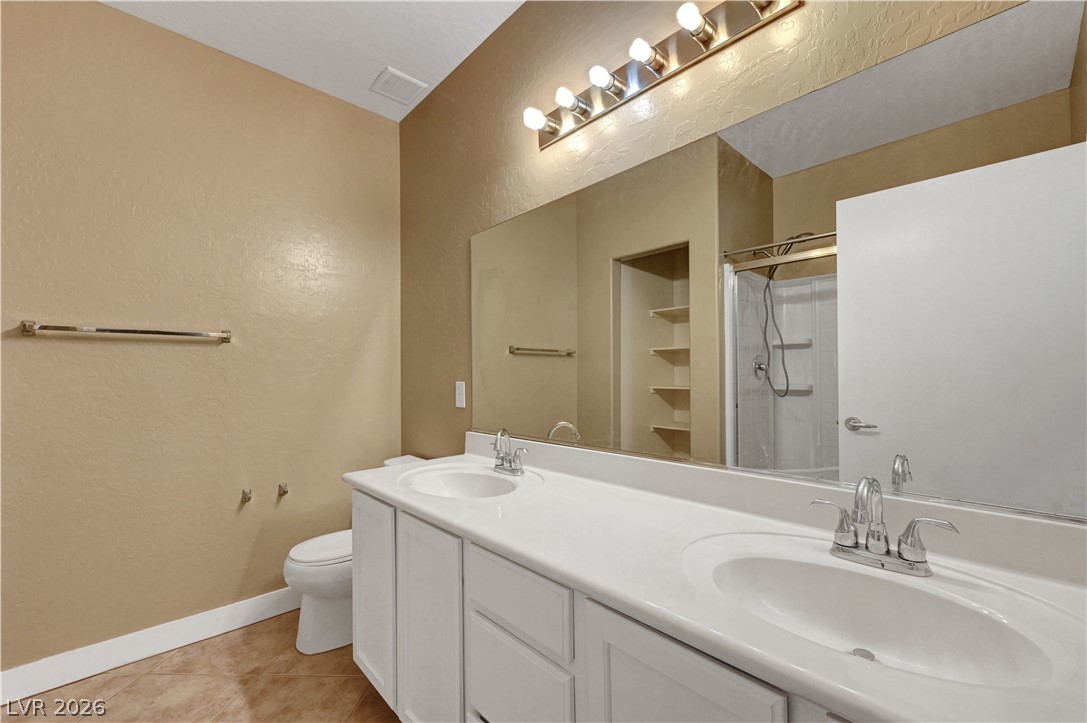 Photo 17 of 26, 4685 Apulia Drive #202