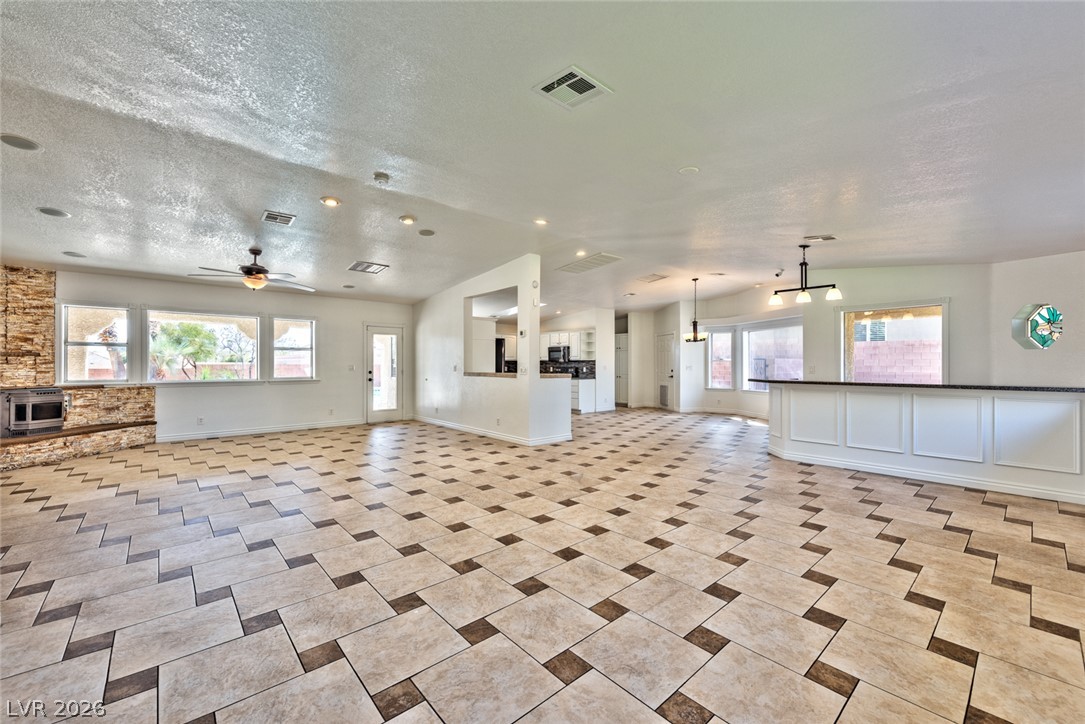 Photo 5 of 5745 W Meranto Avenue