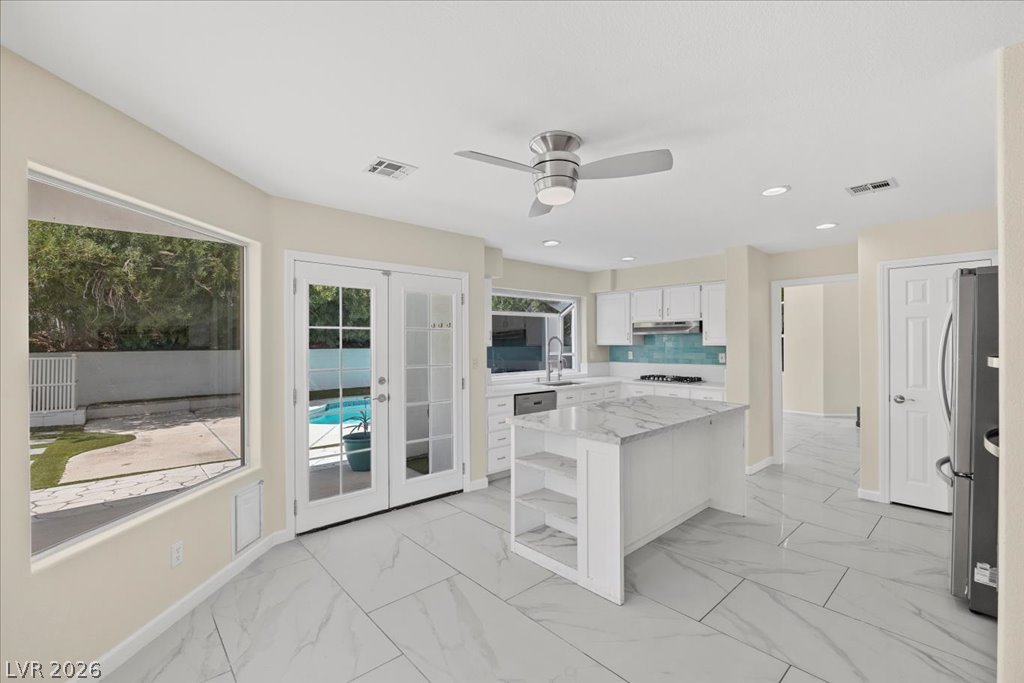 Photo 10 of 22, 2071 Sutton Way