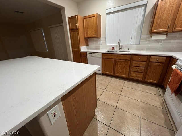 Photo 9 of 42, 730 Sand Primrose Street