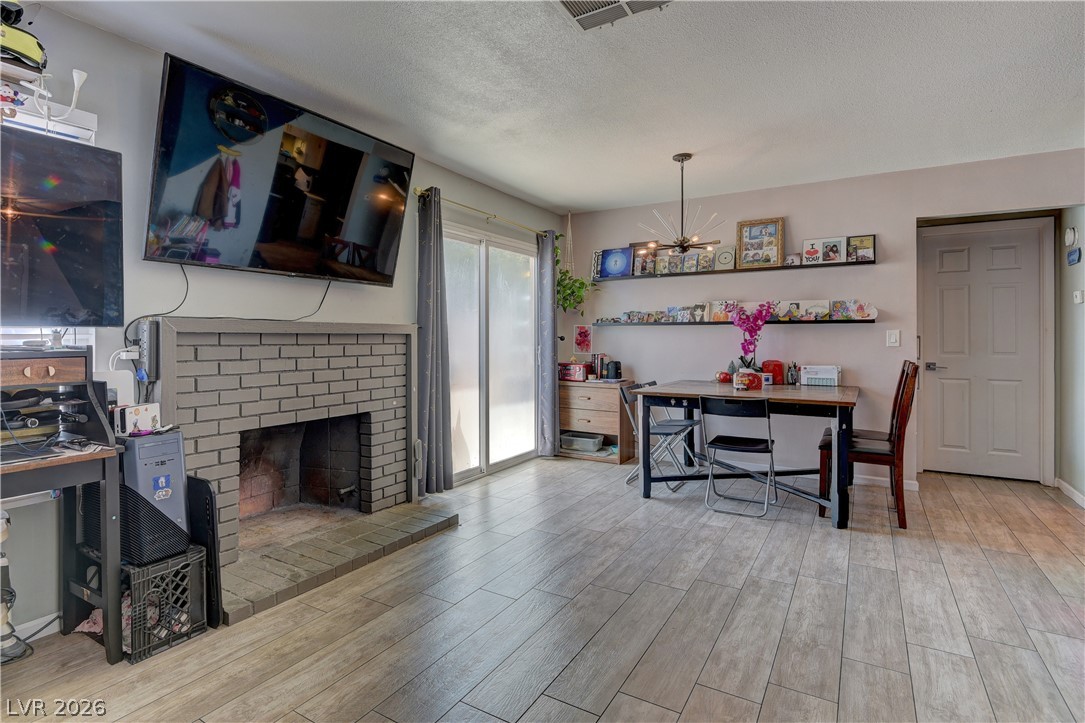 Photo 5 of 4821 Alameda Avenue