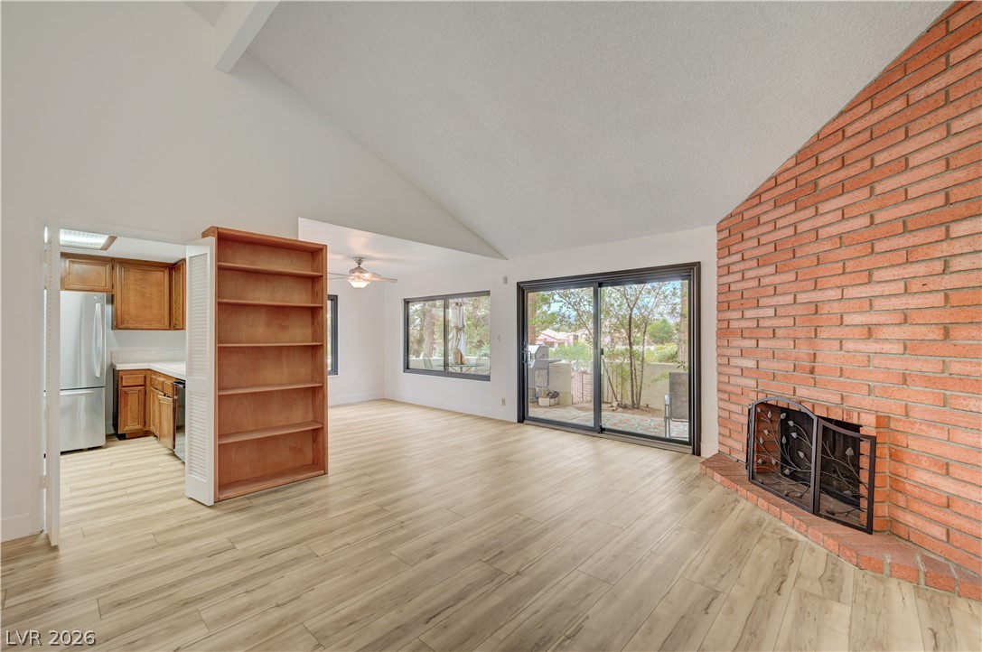Photo 7 of 47, 2775 Durness Court