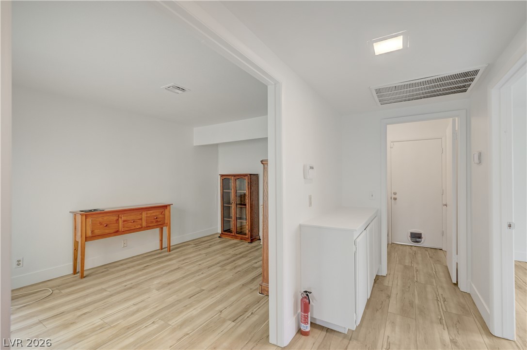 Photo 19 of 47, 2775 Durness Court