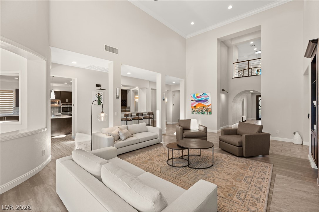Photo 9 of 39, 11305 Golden Chestnut Place