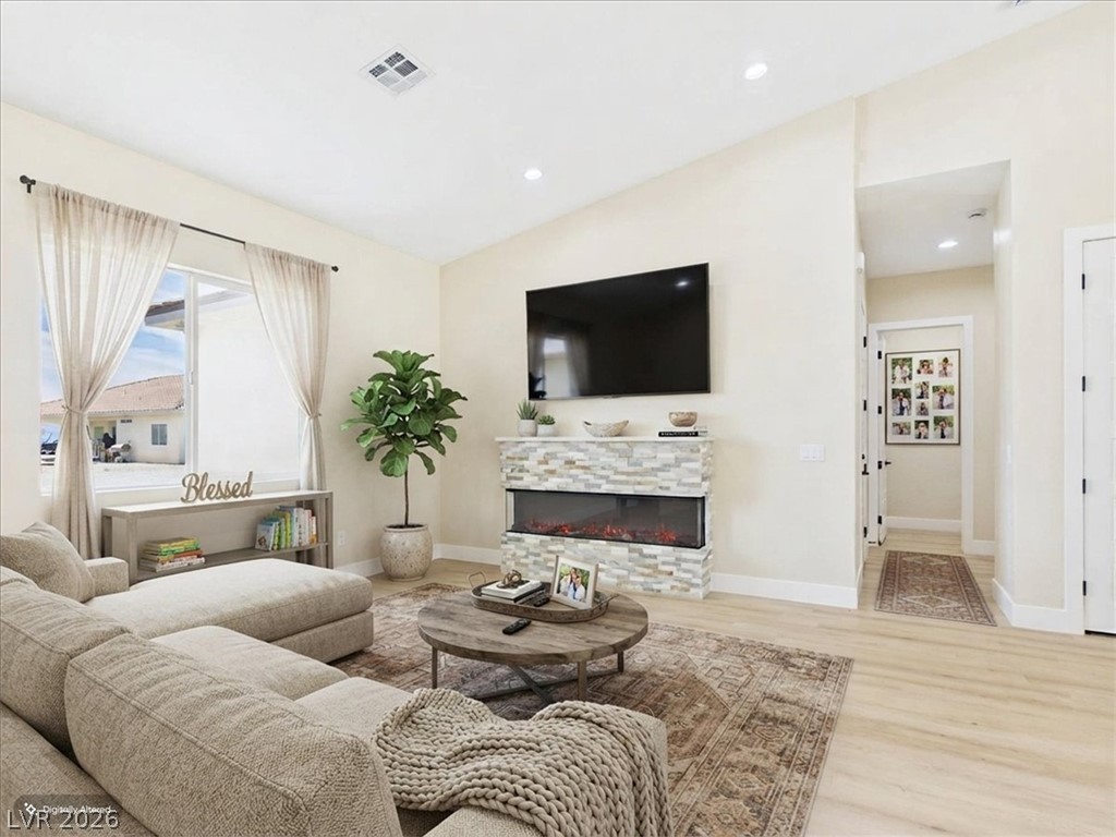 Photo 7 of 94, 2861 S Firestone Court