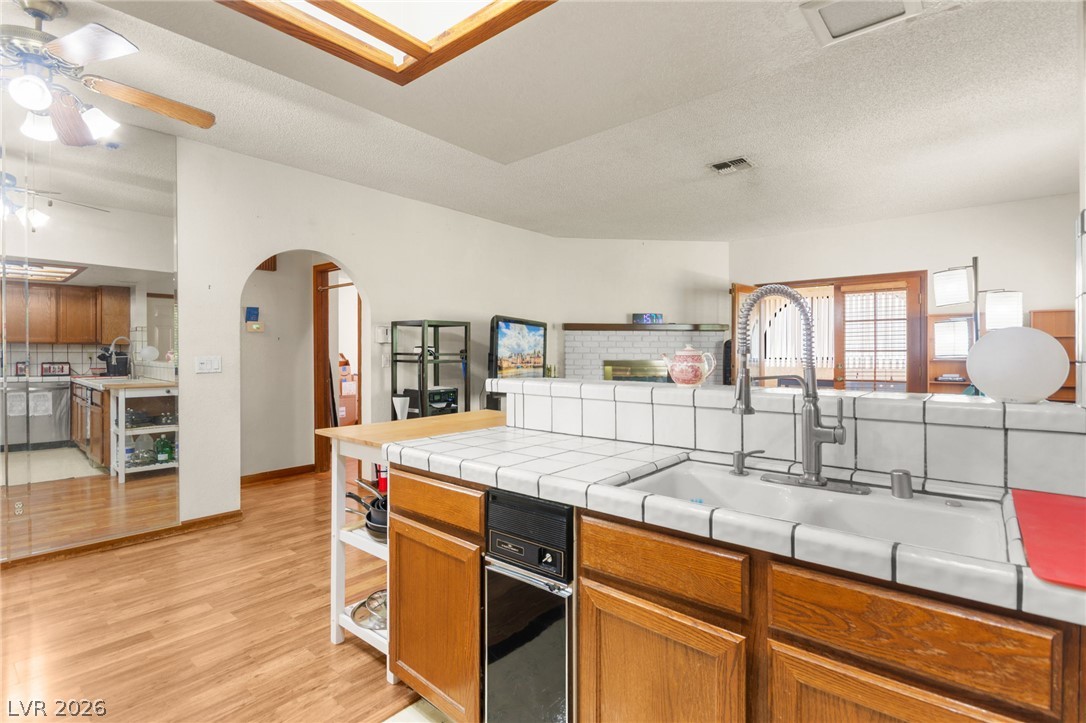Photo 13 of 29, 1400 Santa Margarita Street #H