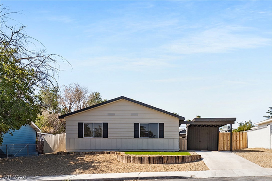 Photo 4 of 4741 San Rafael Avenue