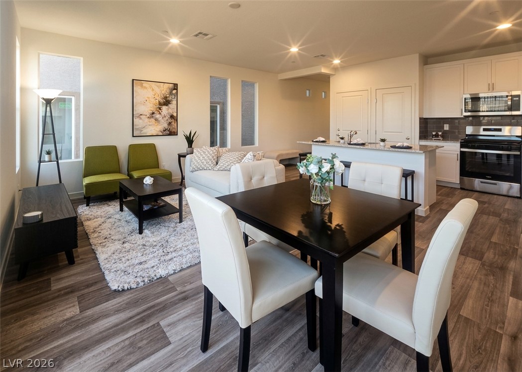 4926 Sweet Vesper Court, Las Vegas 89108