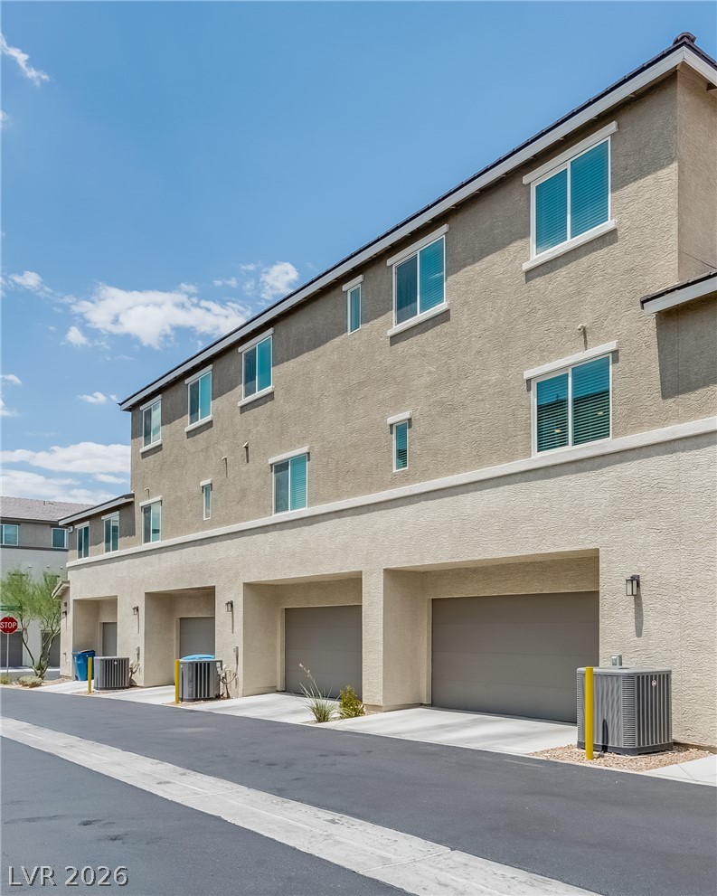 Photo 9 of 45, 2842 Azure Breeze Lane #2