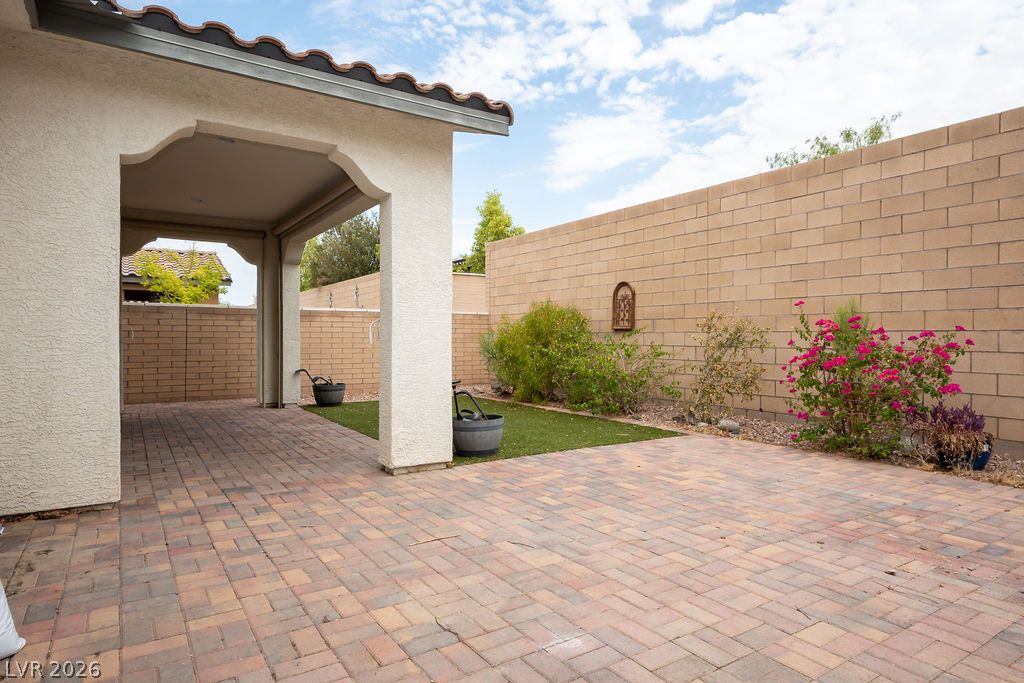 Photo 7 of 38, 652 Cadence View Way