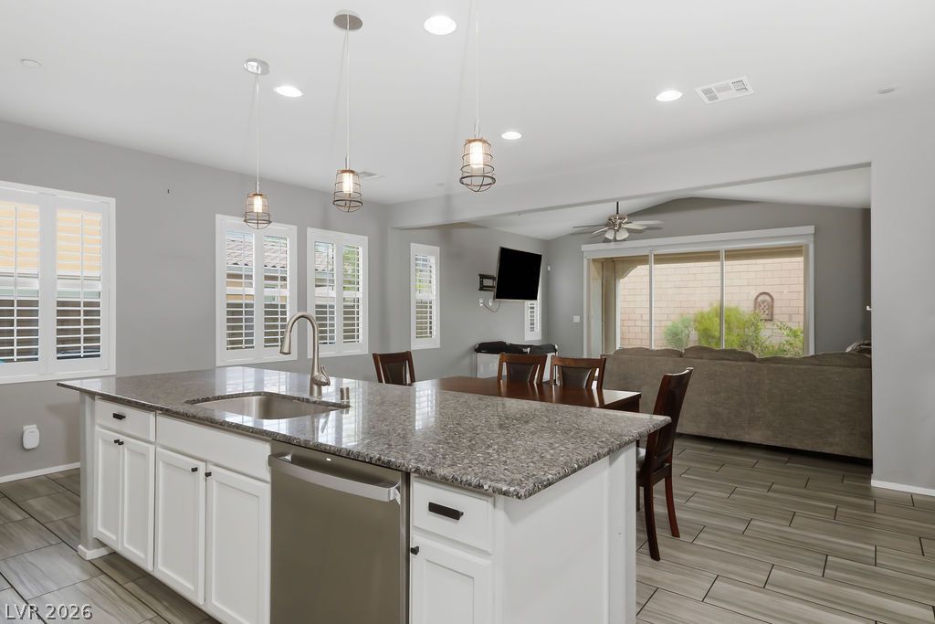 Photo 14 of 38, 652 Cadence View Way