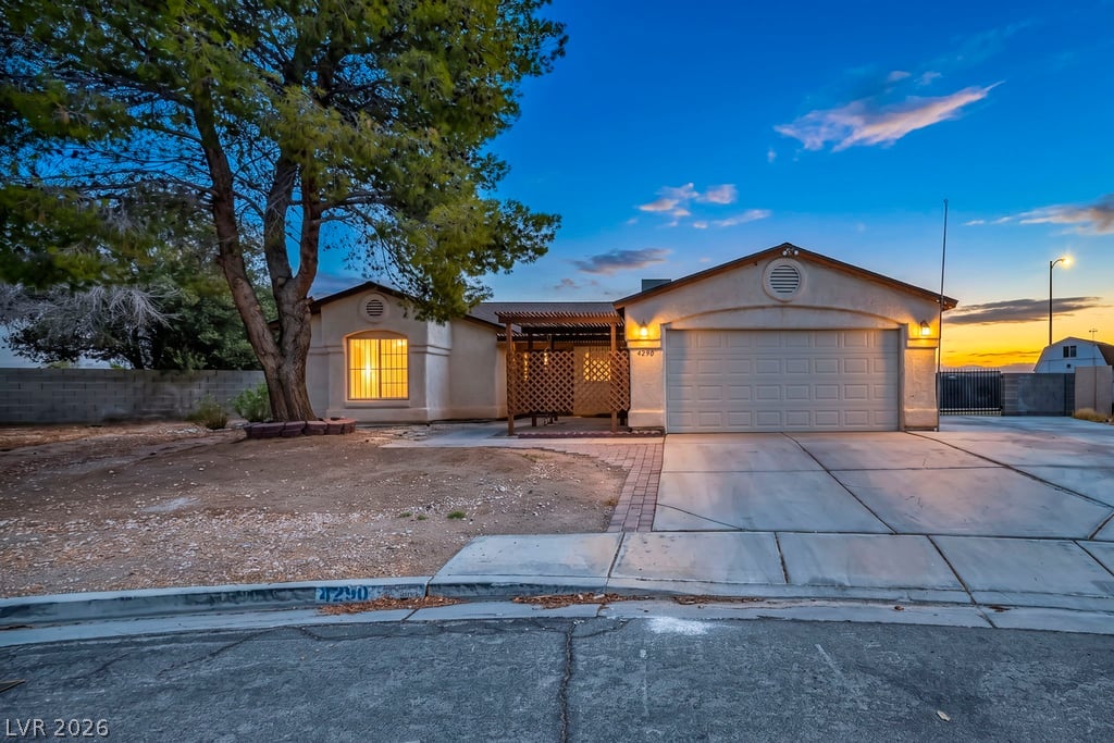 4290 Ripple River Avenue, Las Vegas 89115