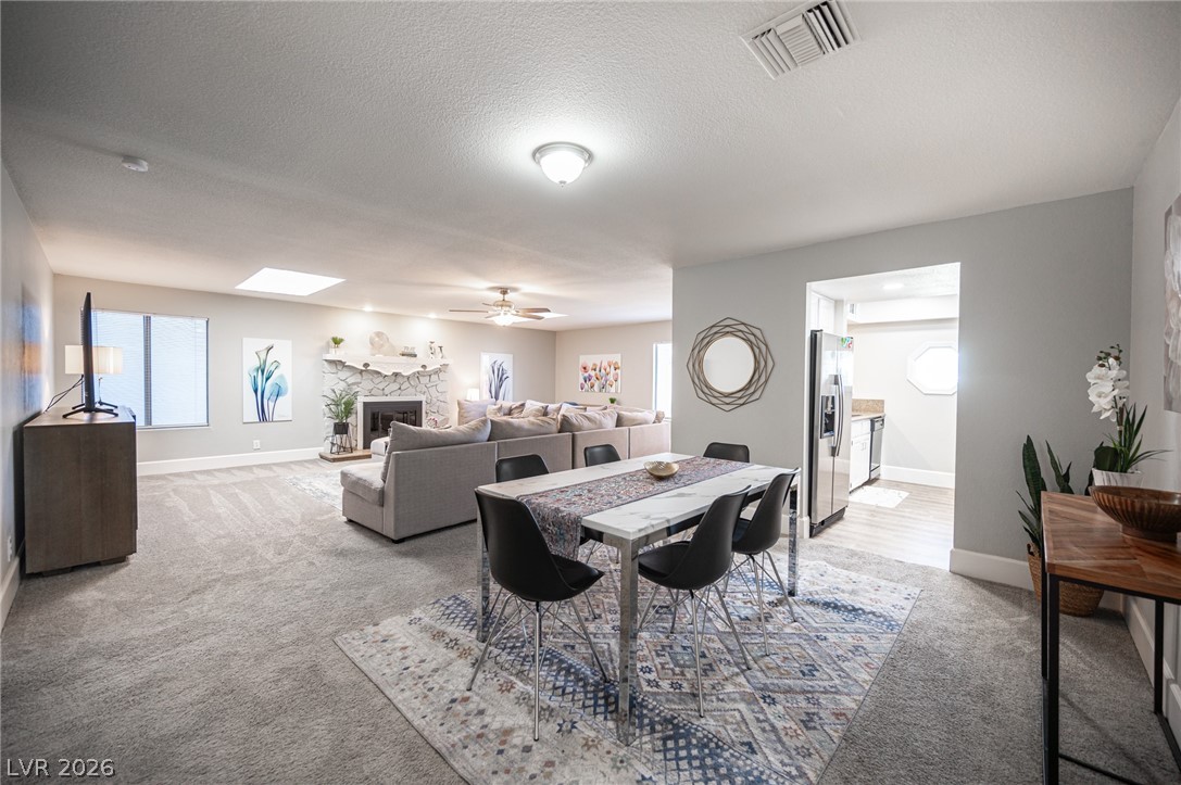 Photo 7 of 60, 915 Vegas Valley Drive #4