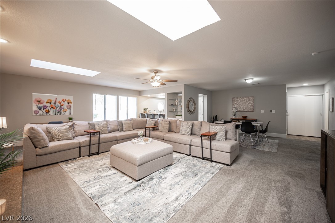 Photo 10 of 60, 915 Vegas Valley Drive #4