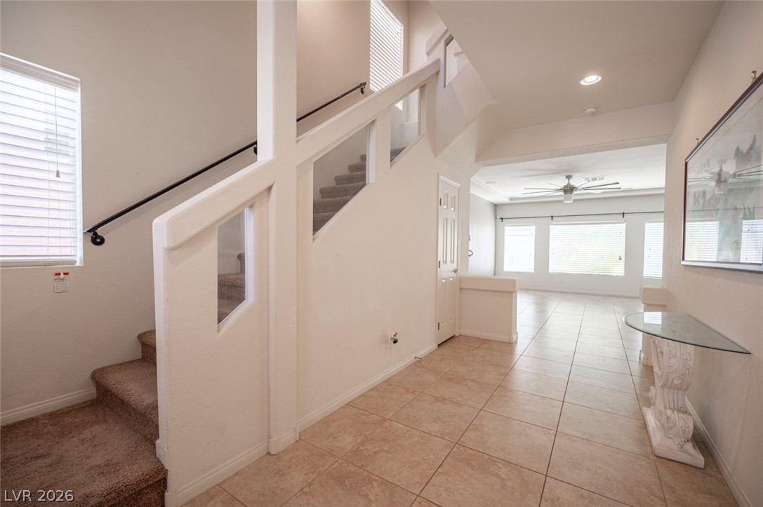 Photo 3 of 5167 Bootlegger Avenue