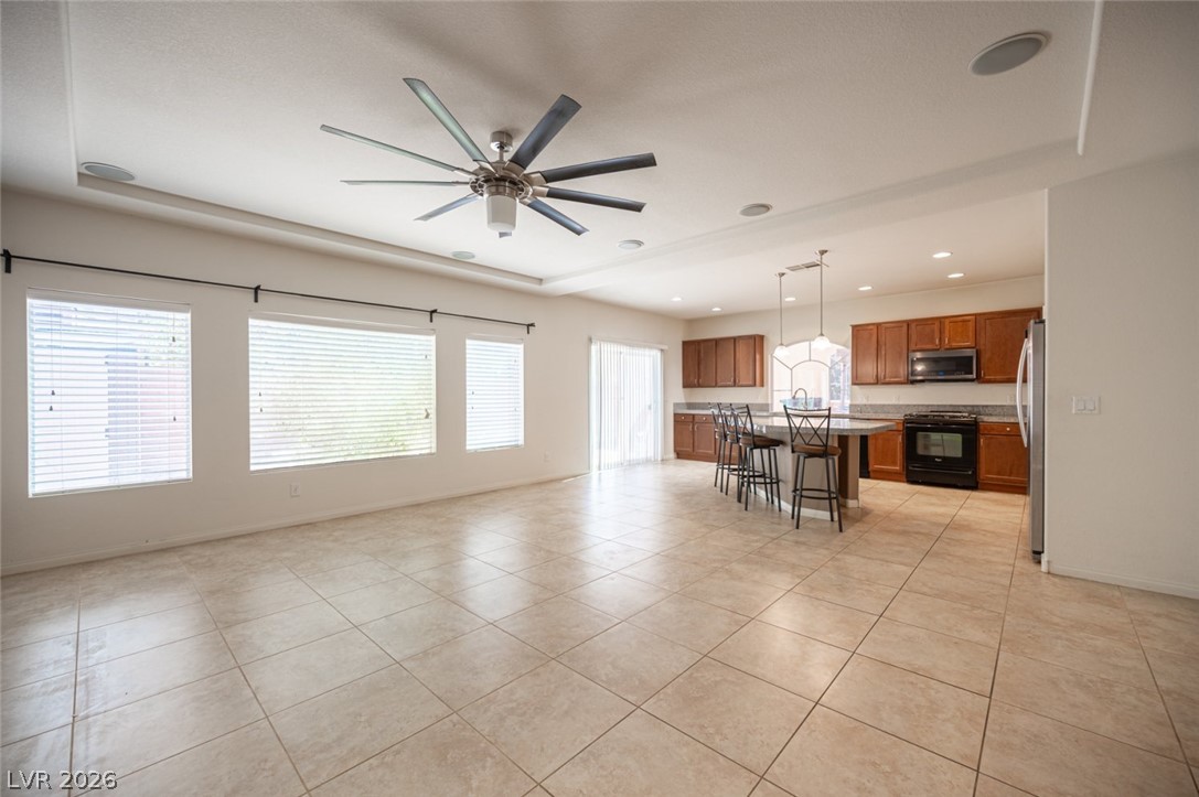 Photo 4 of 5167 Bootlegger Avenue