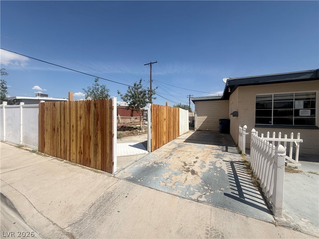 Photo 4 of 4922 Nebraska Avenue