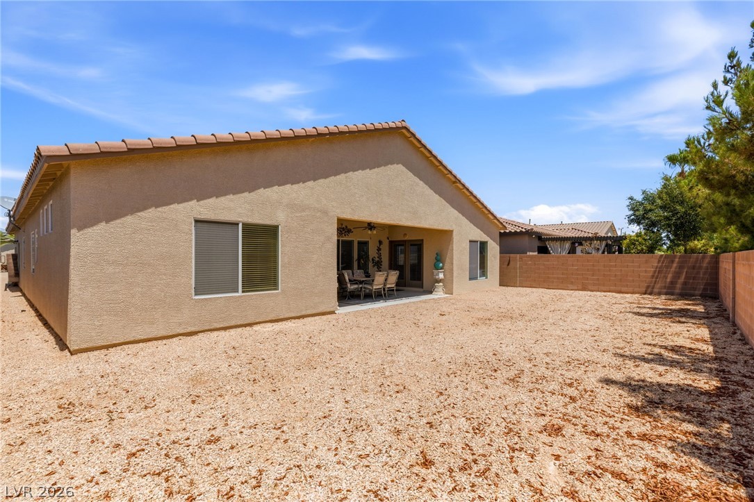 Photo 38 of 44, 5903 McLennan Ranch Avenue