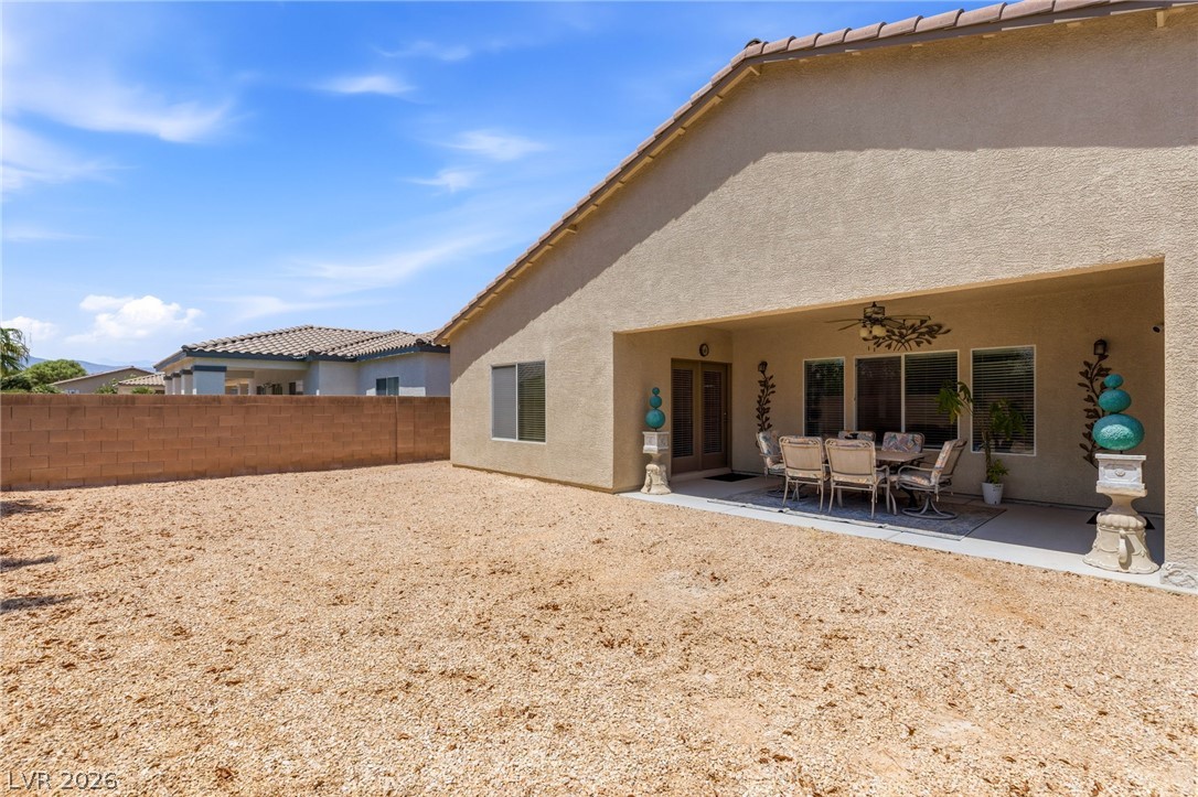 Photo 40 of 44, 5903 McLennan Ranch Avenue
