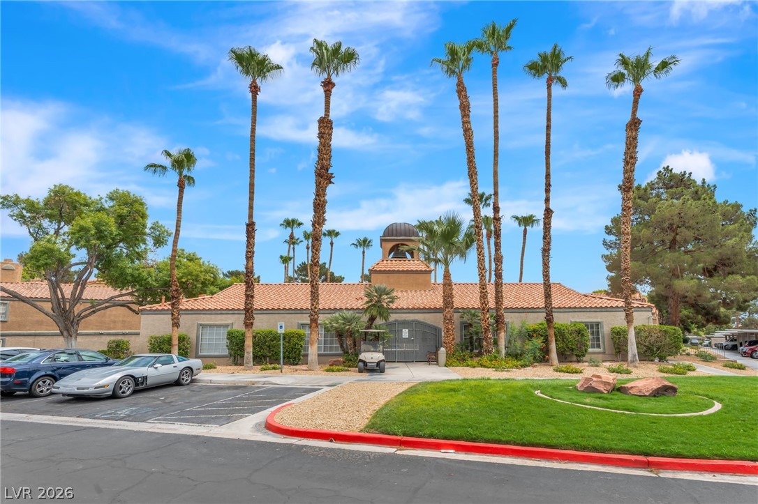 220 Mission Newport Lane #204, Las Vegas 89107