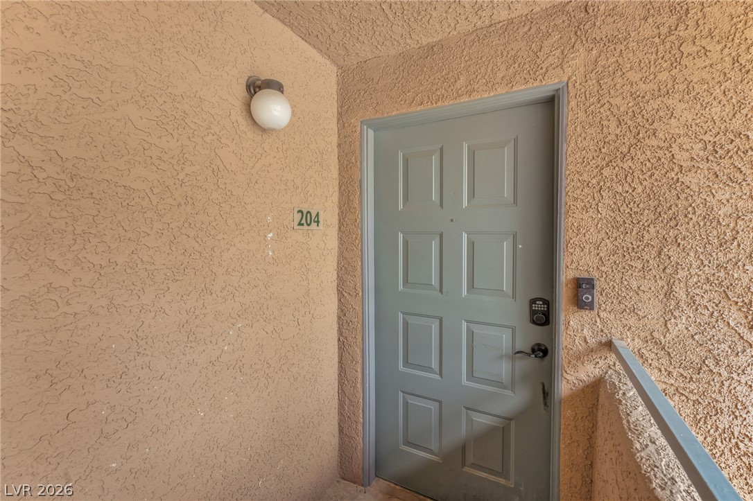Photo 6 of 25, 220 Mission Newport Lane #204