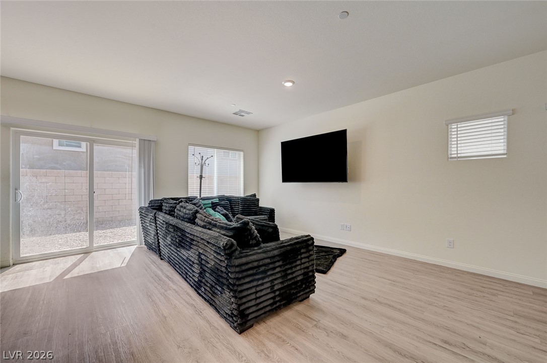 Photo 5 of 9946 Indigo Cliffs Street