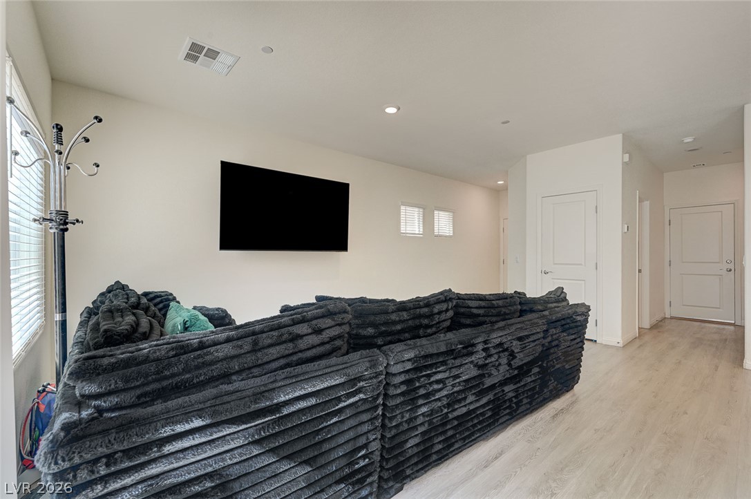 Photo 6 of 41, 9946 Indigo Cliffs Street
